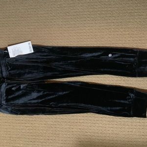 Lululemon Ready to Crush Velvet Jogger Crop
